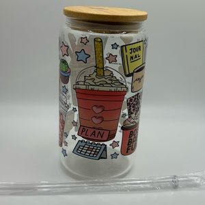 Glass Can Tumbler, 16 onzas, with bamboo Lid and Plastic Straw Included.